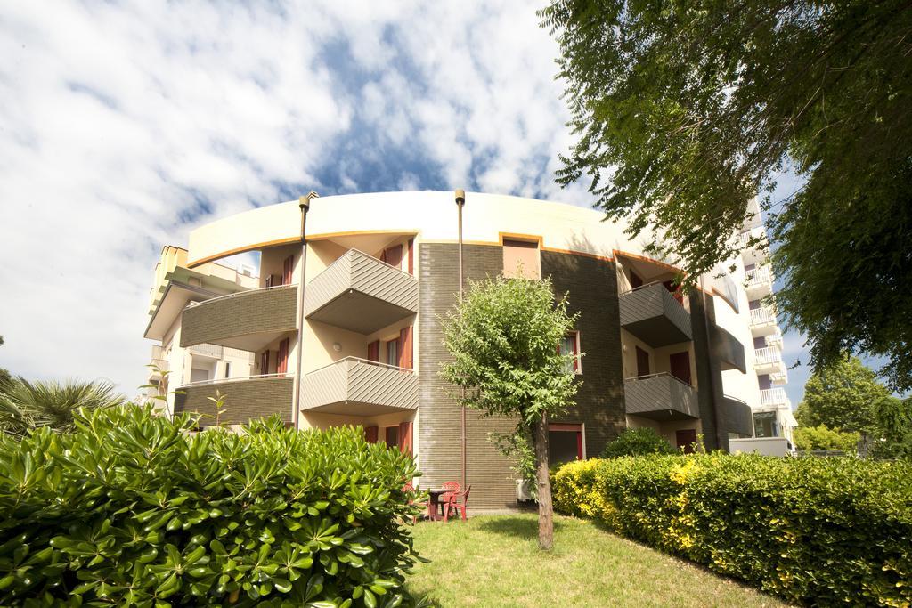 Aris Residence Riccione Extérieur photo